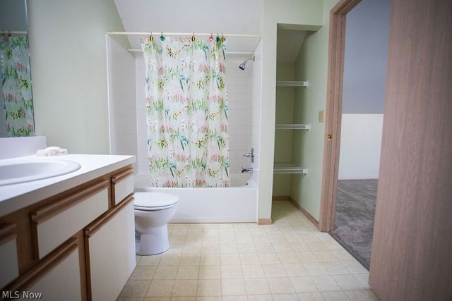 695 E Western Reserve Road, Poland, OH 44514