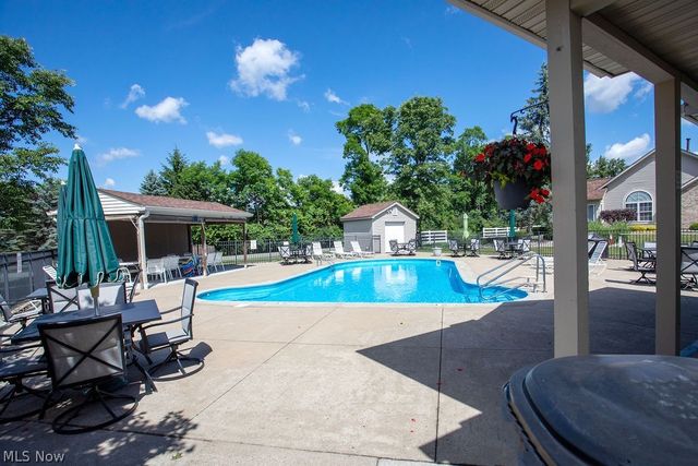 695 E Western Reserve Road, Poland, OH 44514