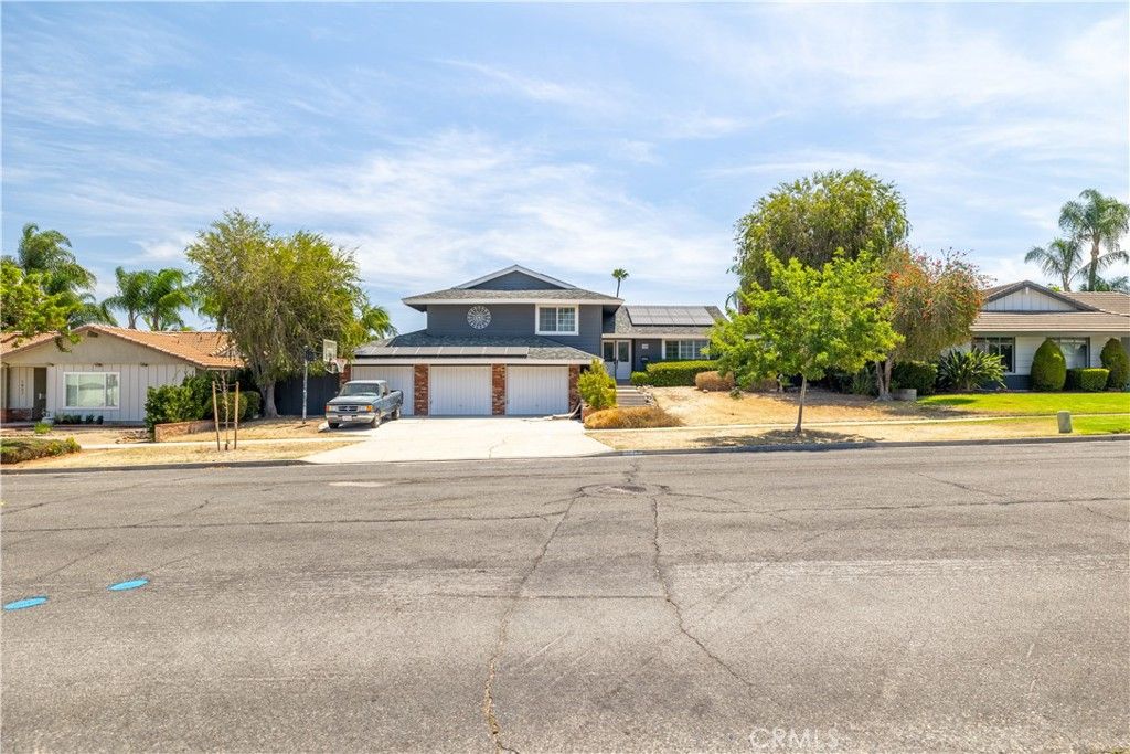 1871 Garretson, Corona, CA 92879 — exterior