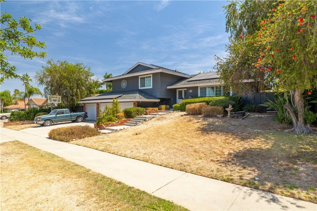 1871 Garretson, Corona, CA 92879 — photo 4