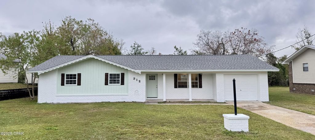 312 Missouri Avenue, Lynn Haven, FL 32444