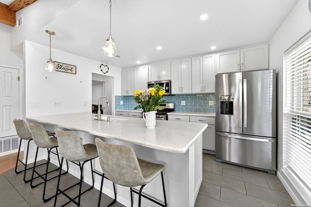 6522 Waterfall, San Antonio, TX 78239