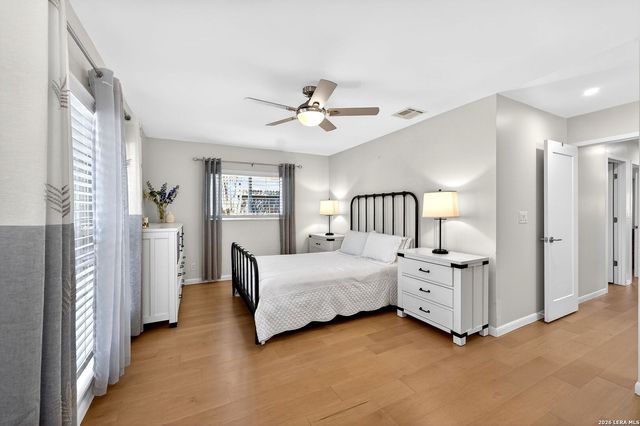 6522 Waterfall, San Antonio, TX 78239