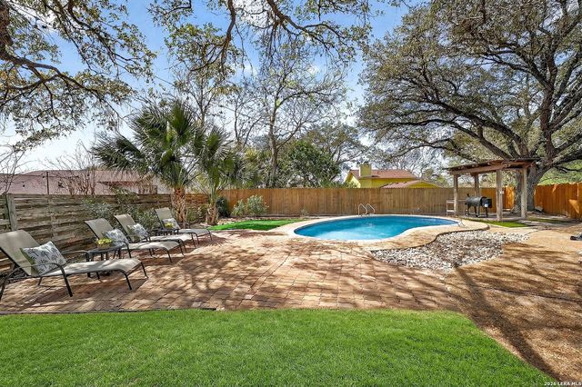 6522 Waterfall, San Antonio, TX 78239