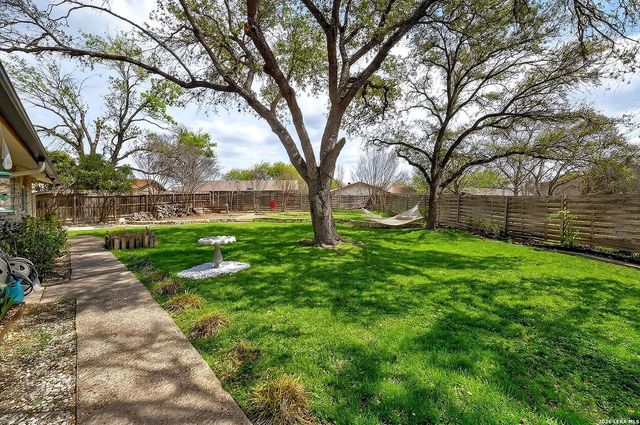 6522 Waterfall, San Antonio, TX 78239