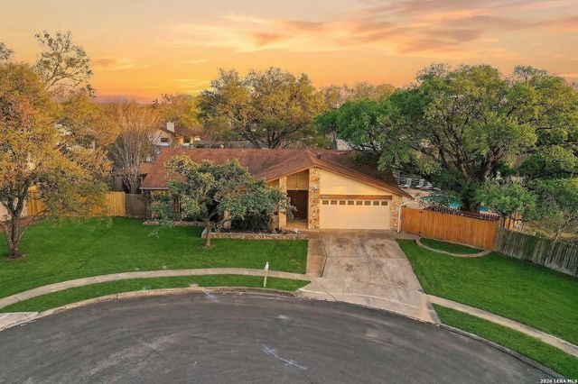 6522 Waterfall, San Antonio, TX 78239