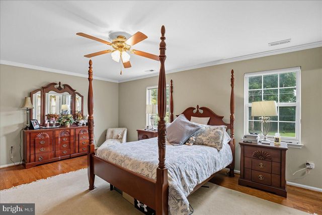 694 PONDS WOOD RD, Huntingtown, MD 20639