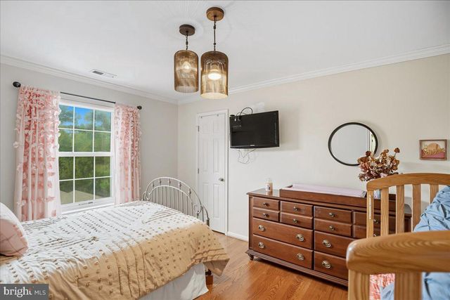 694 PONDS WOOD RD, Huntingtown, MD 20639