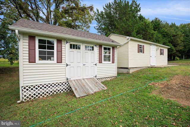 694 PONDS WOOD RD, Huntingtown, MD 20639