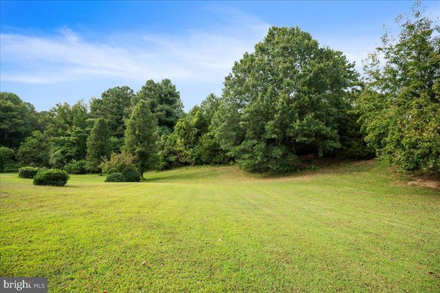 694 PONDS WOOD RD, Huntingtown, MD 20639