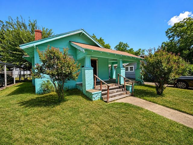 707 W Brooklyn Avenue, Dallas, TX 75208