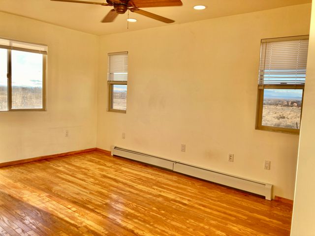 493 Calle Palomita Court, Taos, NM 87571