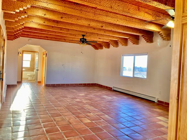 493 Calle Palomita Court, Taos, NM 87571