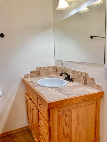 493 Calle Palomita Court, Taos, NM 87571