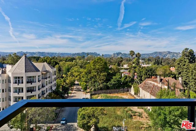 10350 Wilshire Boulevard 702, Los Angeles, CA 90024