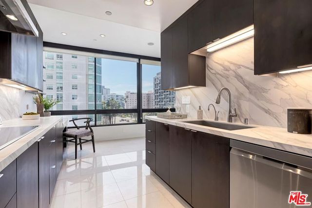 10350 Wilshire Boulevard 702, Los Angeles, CA 90024