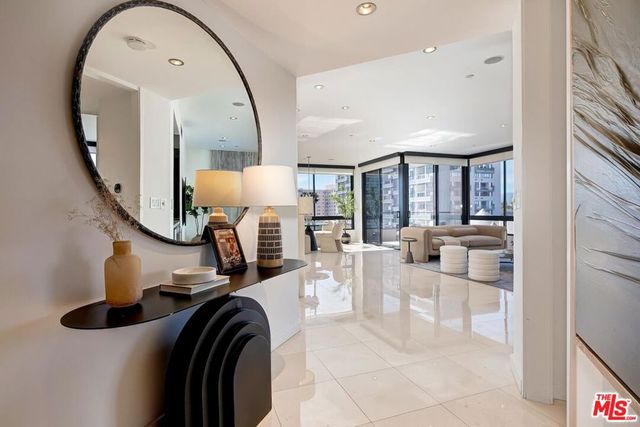 10350 Wilshire Boulevard 702, Los Angeles, CA 90024