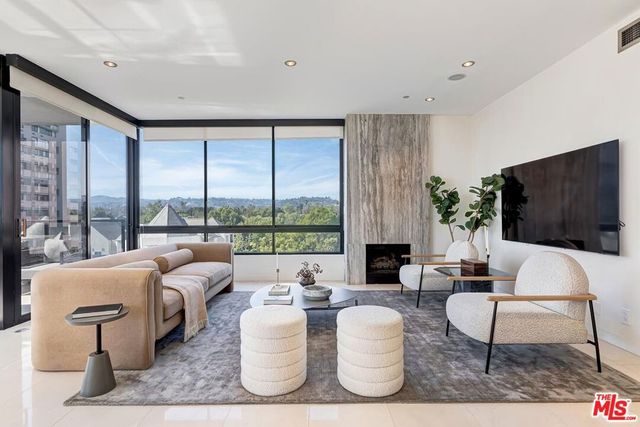 10350 Wilshire Boulevard 702, Los Angeles, CA 90024