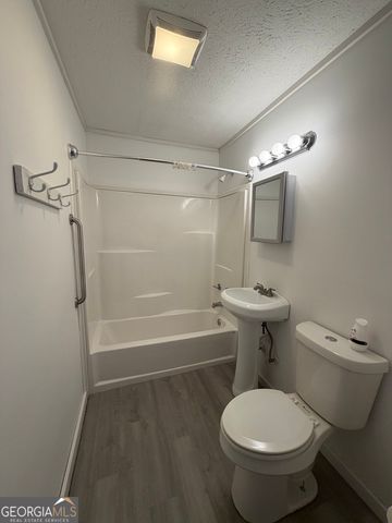 121 S Elm Street, East Dublin, GA 31027