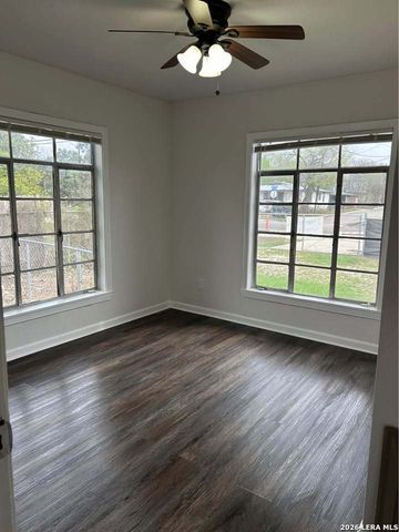 543 Hot Wells, San Antonio, TX 78223