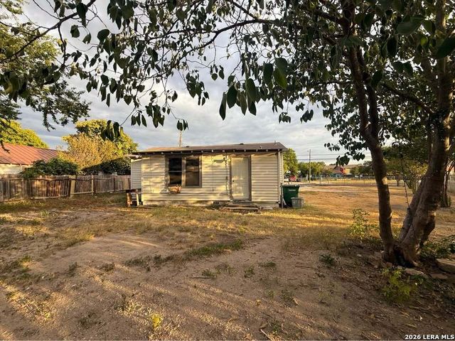 543 Hot Wells, San Antonio, TX 78223