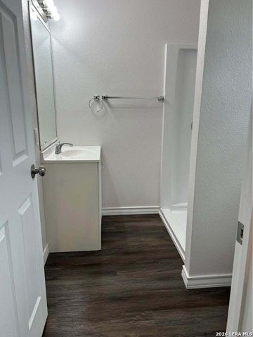 543 Hot Wells, San Antonio, TX 78223