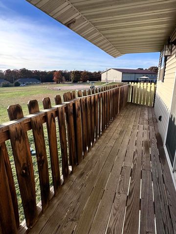 23548 Lawrence 1090, Monett, MO 65708