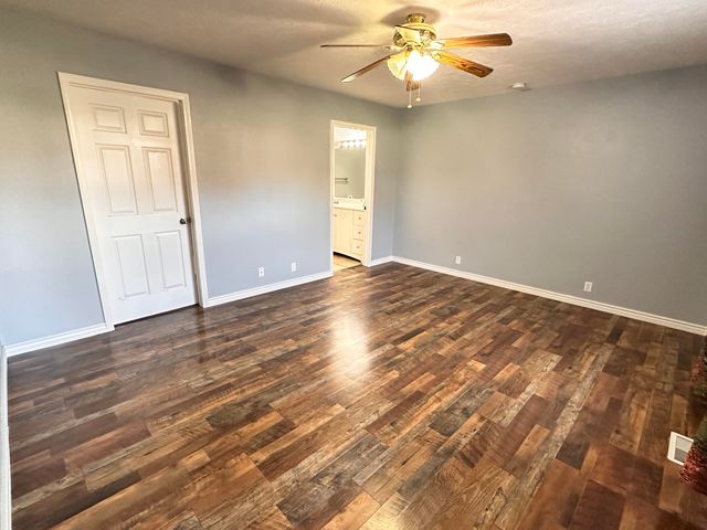 23548 Lawrence 1090, Monett, MO 65708