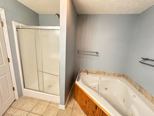 23548 Lawrence 1090, Monett, MO 65708