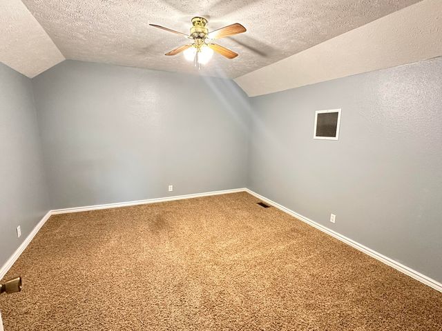 23548 Lawrence 1090, Monett, MO 65708