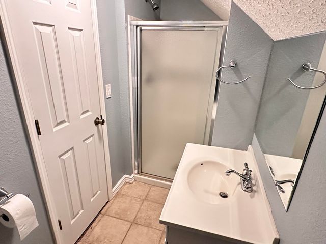 23548 Lawrence 1090, Monett, MO 65708