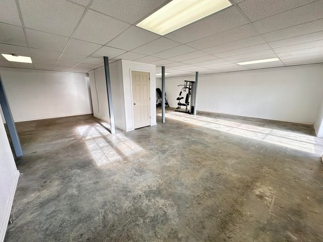 23548 Lawrence 1090, Monett, MO 65708