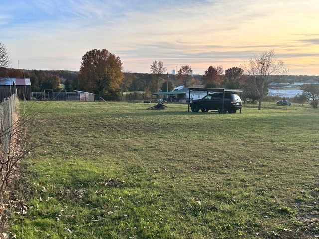 23548 Lawrence 1090, Monett, MO 65708