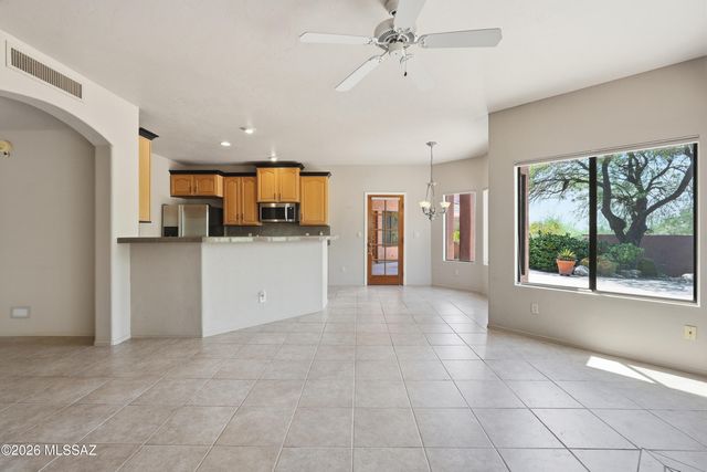 1421 E Rams Hill Drive, Oro Valley, AZ 85737