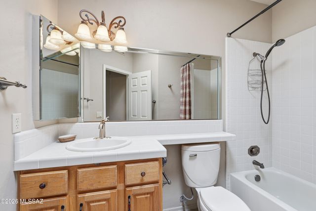 1421 E Rams Hill Drive, Oro Valley, AZ 85737