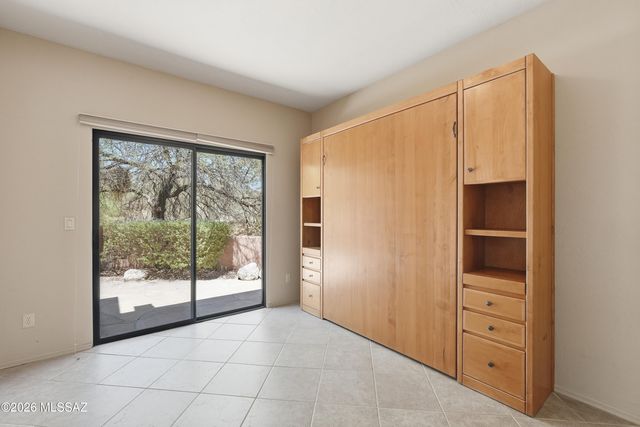 1421 E Rams Hill Drive, Oro Valley, AZ 85737