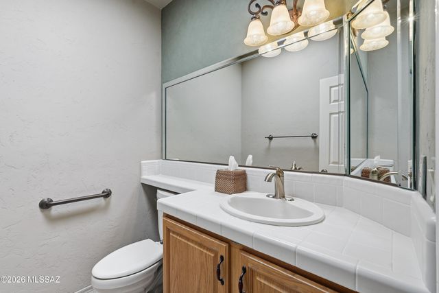 1421 E Rams Hill Drive, Oro Valley, AZ 85737