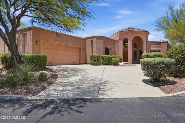 1421 E Rams Hill Drive, Oro Valley, AZ 85737