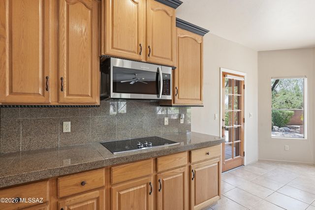 1421 E Rams Hill Drive, Oro Valley, AZ 85737