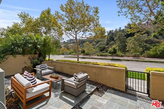 13027 Bluff Creek Drive 30, Playa Vista, CA 90094