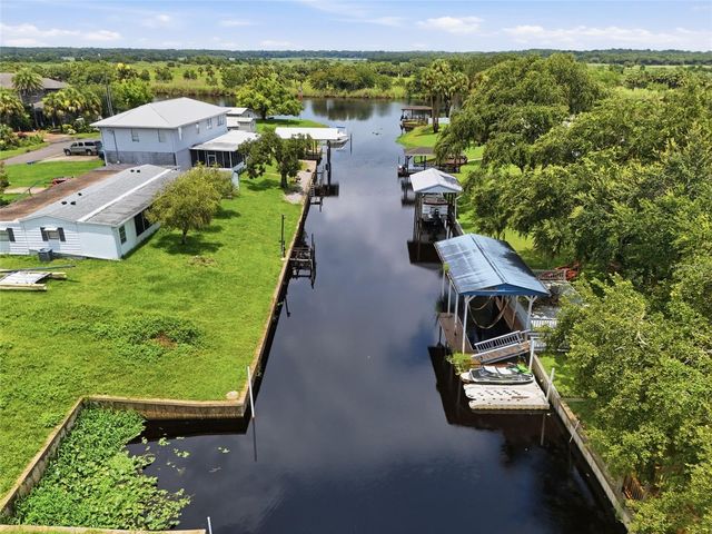 2086 STARBOARD DRIVE, Geneva, FL 32732