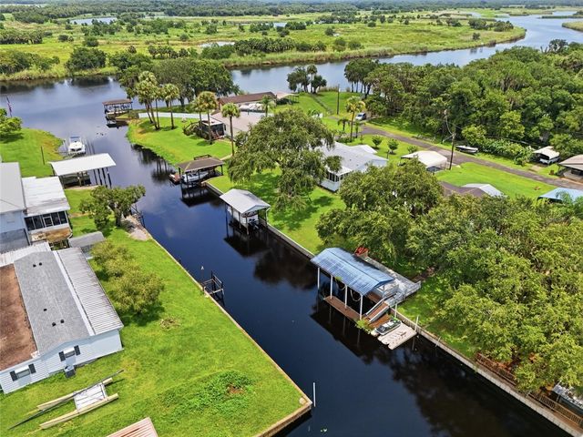 2086 STARBOARD DRIVE, Geneva, FL 32732