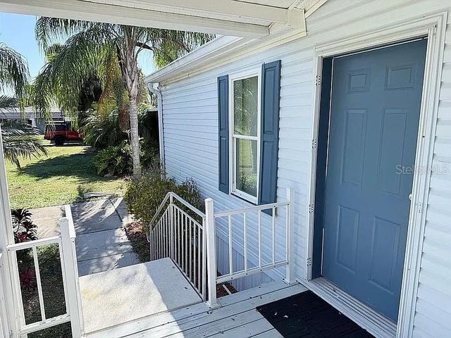 2086 STARBOARD DRIVE, Geneva, FL 32732