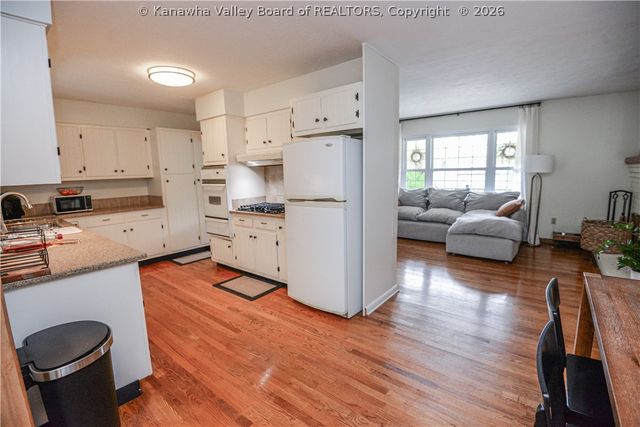 539 S Fort Drive, Charleston, WV 25314