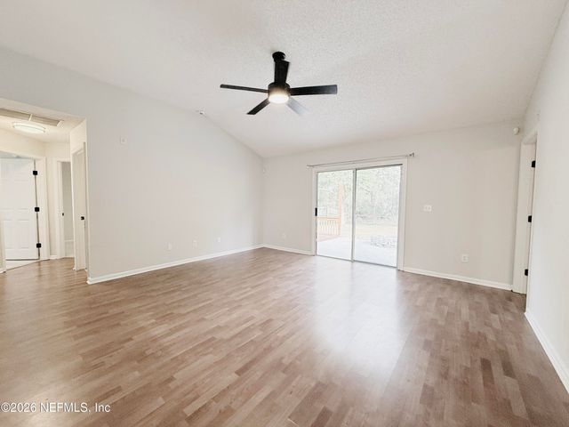 8713 STAR LEAF Road N, Jacksonville, FL 32210