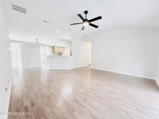 8713 STAR LEAF Road N, Jacksonville, FL 32210