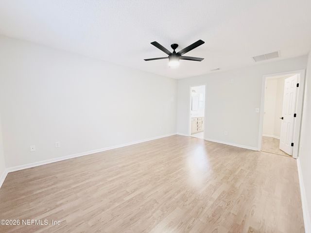 8713 STAR LEAF Road N, Jacksonville, FL 32210