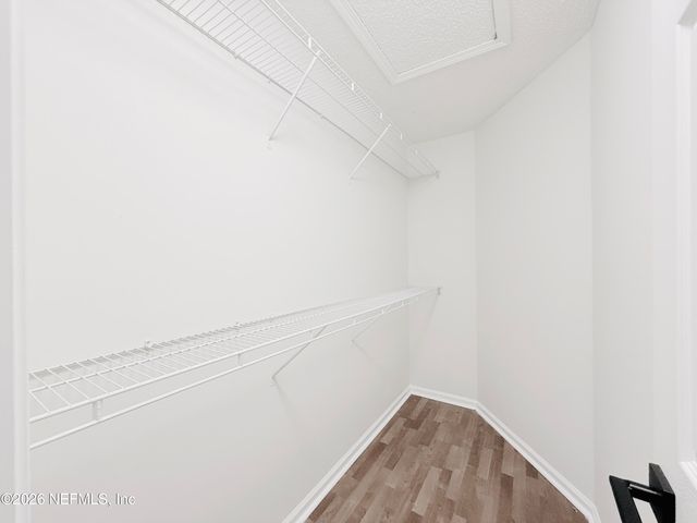 8713 STAR LEAF Road N, Jacksonville, FL 32210