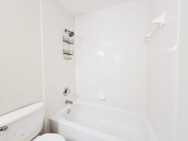 8713 STAR LEAF Road N, Jacksonville, FL 32210