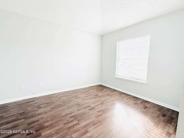 8713 STAR LEAF Road N, Jacksonville, FL 32210